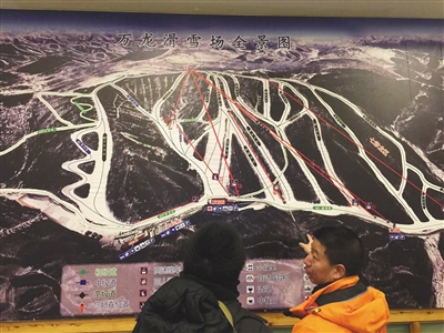 女博士滑雪時(shí)撞樹身亡 專家:滑雪達(dá)中級(jí)屬極限運(yùn)動(dòng)