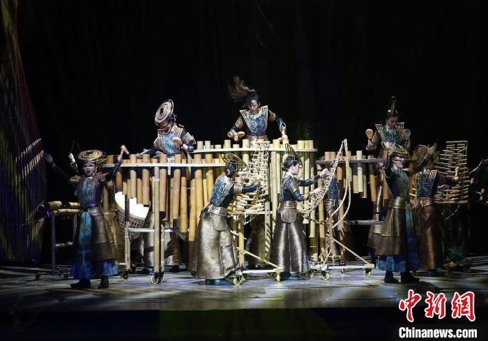 圖為《花腰竹女》演出劇照?！↑S興鴻 攝